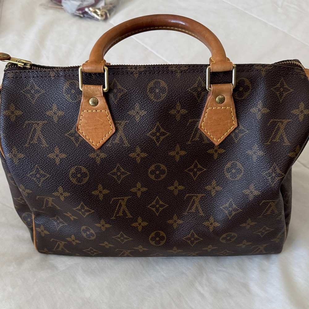 Louis Vuitton Speedy 30 “Authentic”